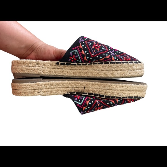 American Eagle Embroidered Mule Platform Espadrille Shoes size 10 - Picture 2 of 7